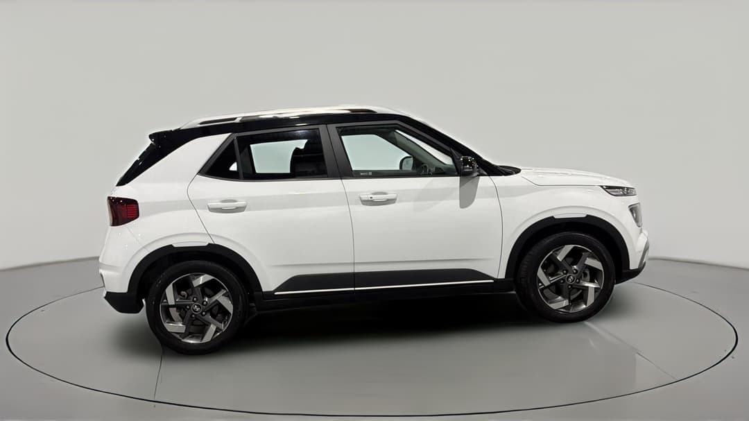 2023 Hyundai Venue Elite (black) Two-tone Roof, Automatic, 45977 km, Right Side View