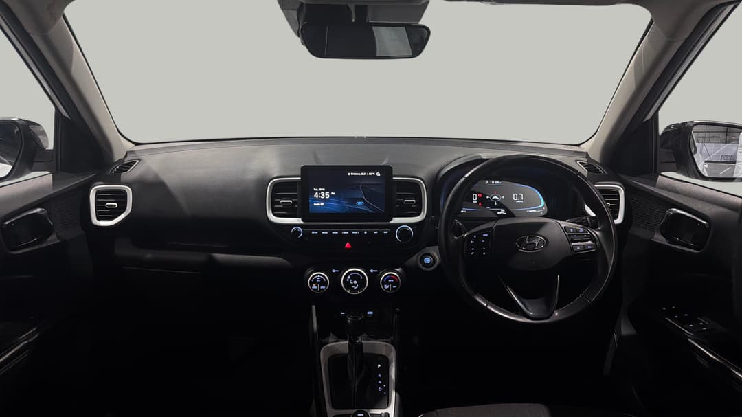2023 Hyundai Venue Elite (black) Two-tone Roof, Automatic, 45977 km, Dashboard View