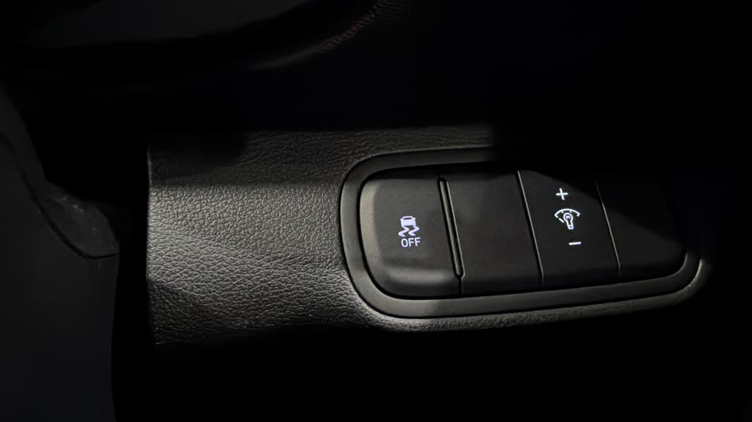 2023 Hyundai Venue Elite (black) Two-tone Roof, Automatic, 45977 km, Utility Switches/Buttons