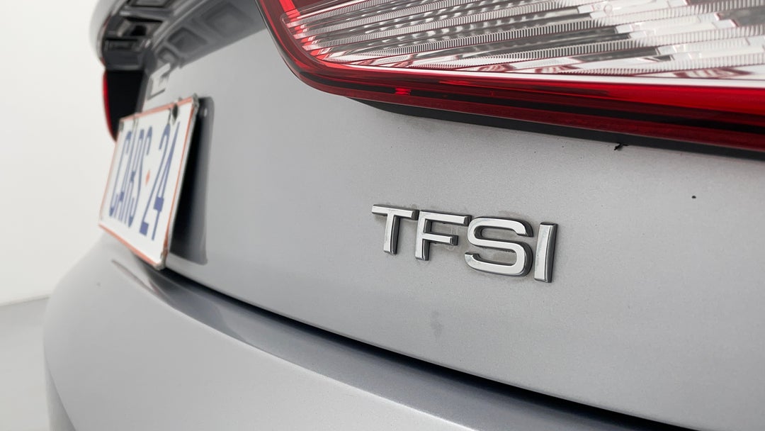 Badge (Boot Right Side)