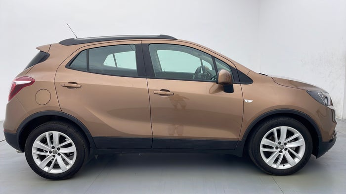 Opel Mokka-Right Side View