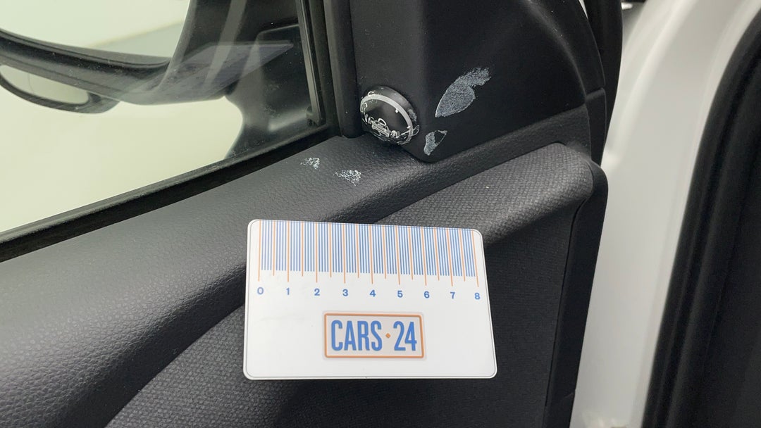 Door Interior Front LHS Scuff