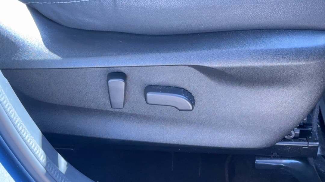 2021 Subaru Forester 2.5i Premium (AWD), Automatic, 38062 km, Drivers Side Adjustment Panel