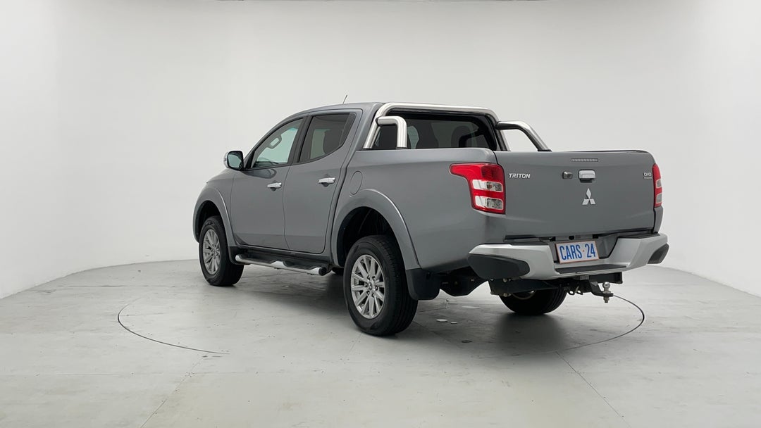 Left Back Diagonal (45- Degree) View