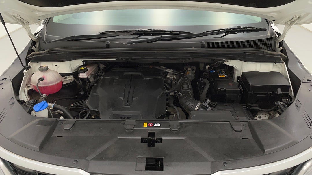 Open Bonnet (Engine)