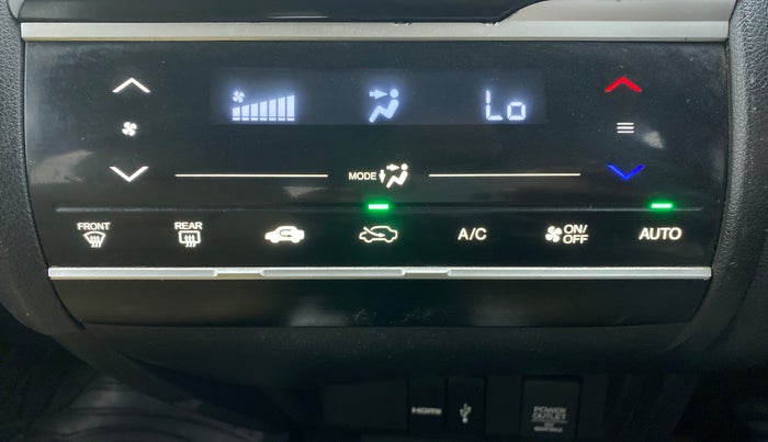 2018 Honda WR-V 1.5 i-DTEC VX MT, Diesel, Manual, 42,130 km, Automatic Climate Control