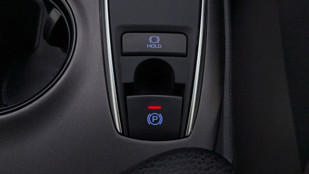 2024 Toyota Camry Ascent, Automatic, 47928 km, Handbrake