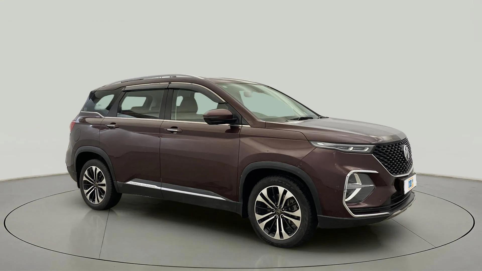 MG HECTOR PLUS