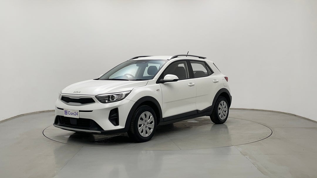 Left Front Diagonal (45- Degree) View