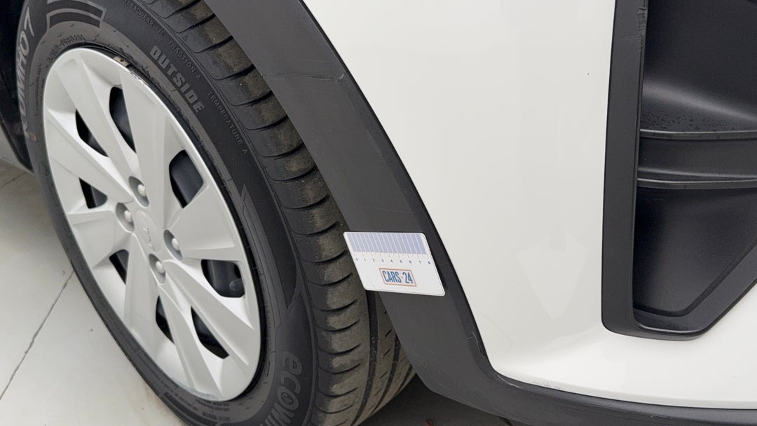 Bumper Front Scratch