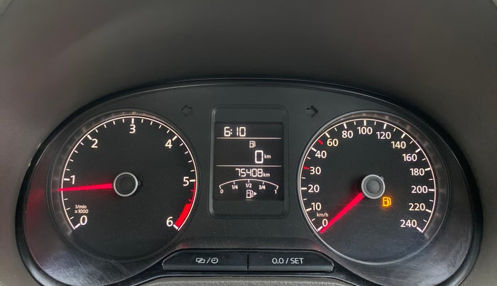 2015 Volkswagen Vento HIGHLINE DIESEL 1.5, Diesel, Manual, 75,408 km, Odometer Image