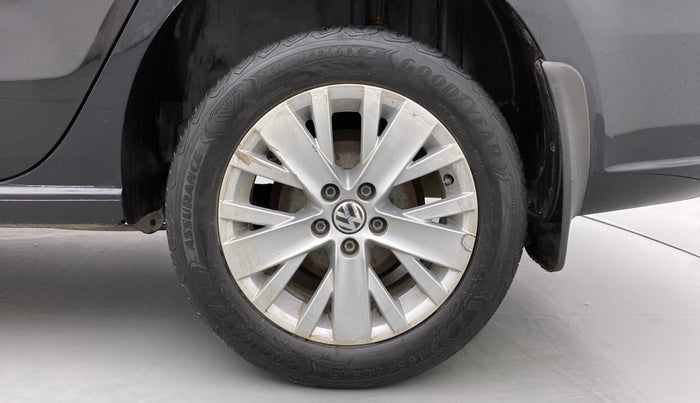 2015 Volkswagen Vento HIGHLINE DIESEL 1.5, Diesel, Manual, 75,408 km, Left Rear Wheel