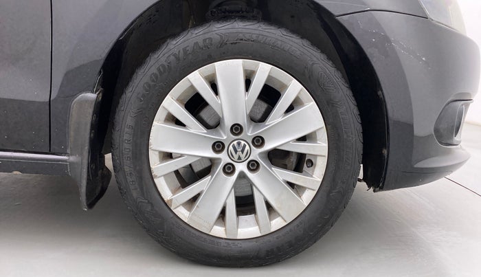 2015 Volkswagen Vento HIGHLINE DIESEL 1.5, Diesel, Manual, 75,408 km, Right Front Wheel
