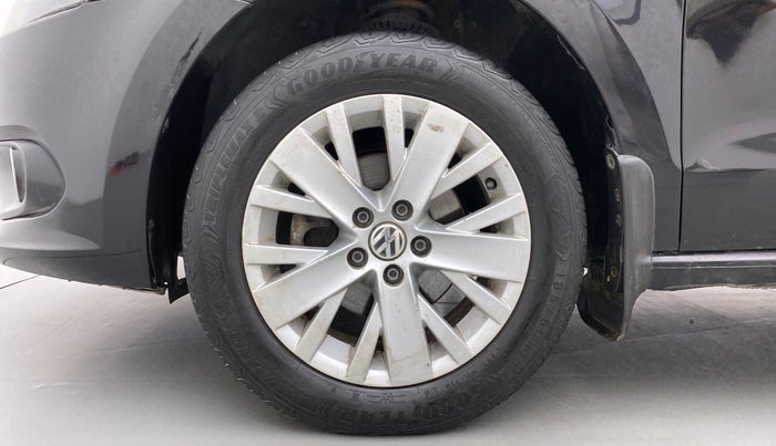 2015 Volkswagen Vento HIGHLINE DIESEL 1.5, Diesel, Manual, 75,408 km, Left Front Wheel