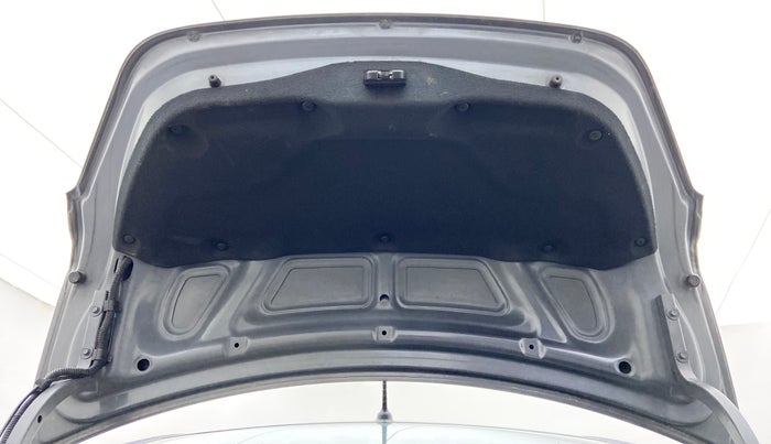 2015 Hyundai Verna FLUIDIC 1.6 CRDI S (o), Diesel, Manual, 63,476 km, Boot Door Open