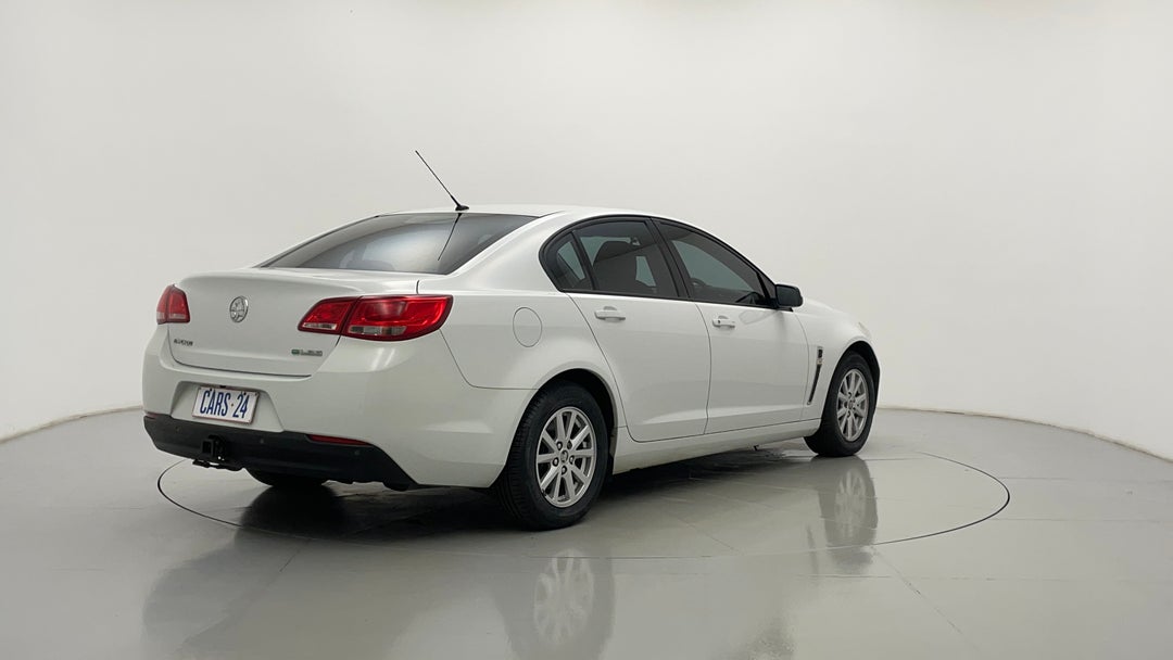 Right Back Diagonal (45- Degree) View