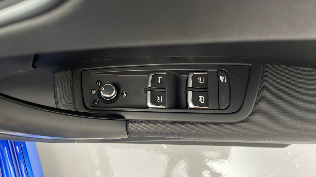 2018 Audi S1 Sportback 2.0 Tfsi Quattro, Manual, 23838 km, Drivers Side Door Panel Controls