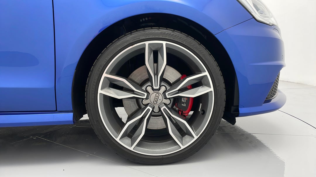 2018 Audi S1 Sportback 2.0 Tfsi Quattro, Manual, 23838 km, Right Front Wheel