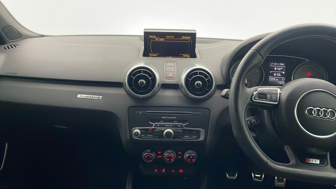 2018 Audi S1 Sportback 2.0 Tfsi Quattro, Manual, 23838 km, Center Console