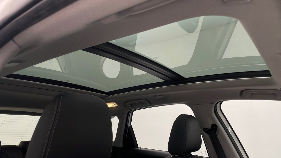 Interior Sunroof/Moonroof