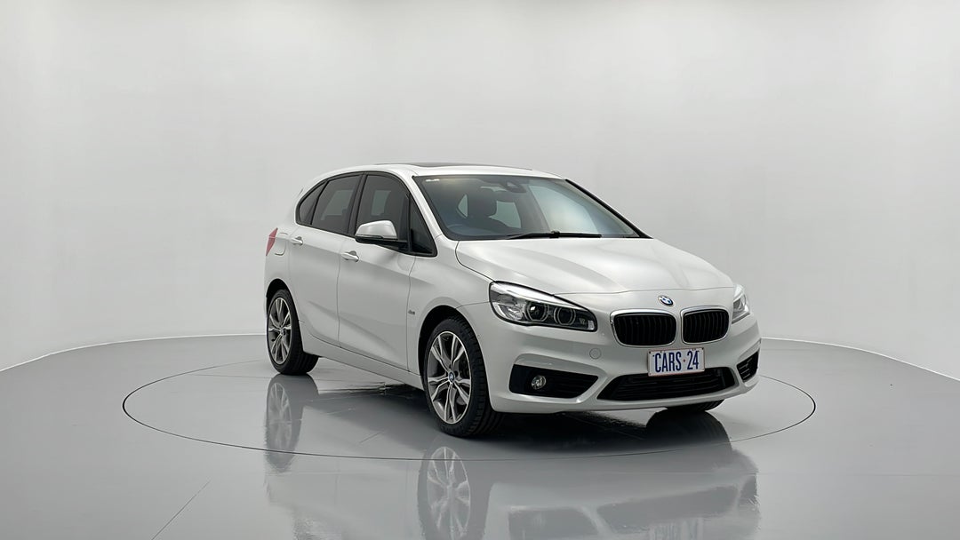 Right Front Diagonal (45- Degree) View