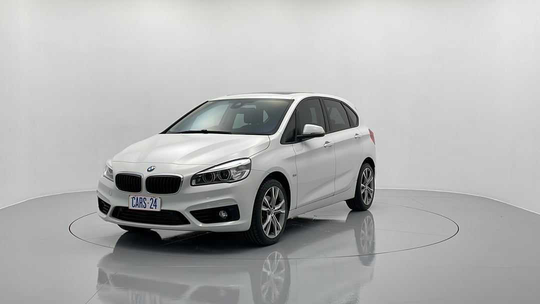 Left Front Diagonal (45- Degree) View