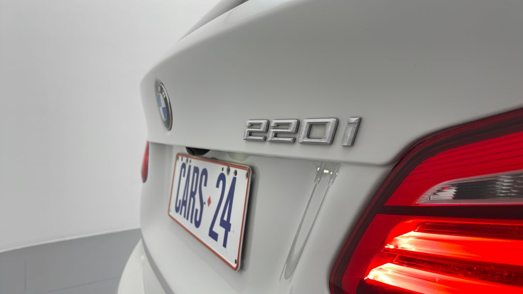 Badge (Boot Right Side)