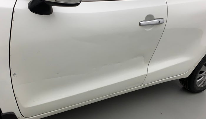 2017 Maruti Baleno ZETA PETROL 1.2, Petrol, Manual, 60,499 km, Front passenger door - Minor scratches