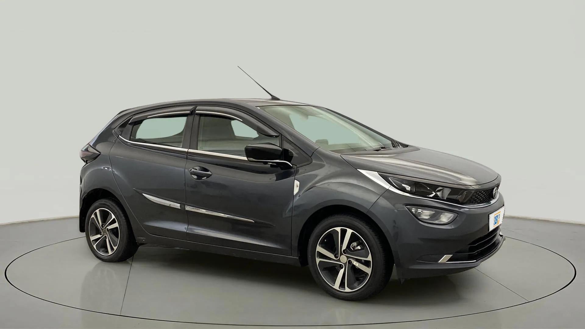 Tata ALTROZ