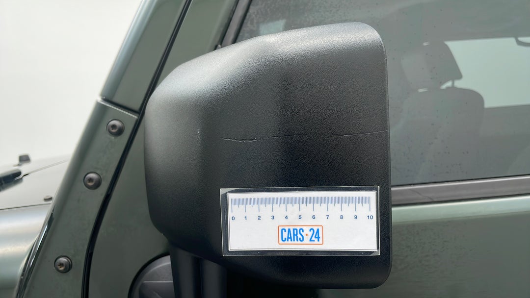 Side Mirrors Housing LHS Scratch