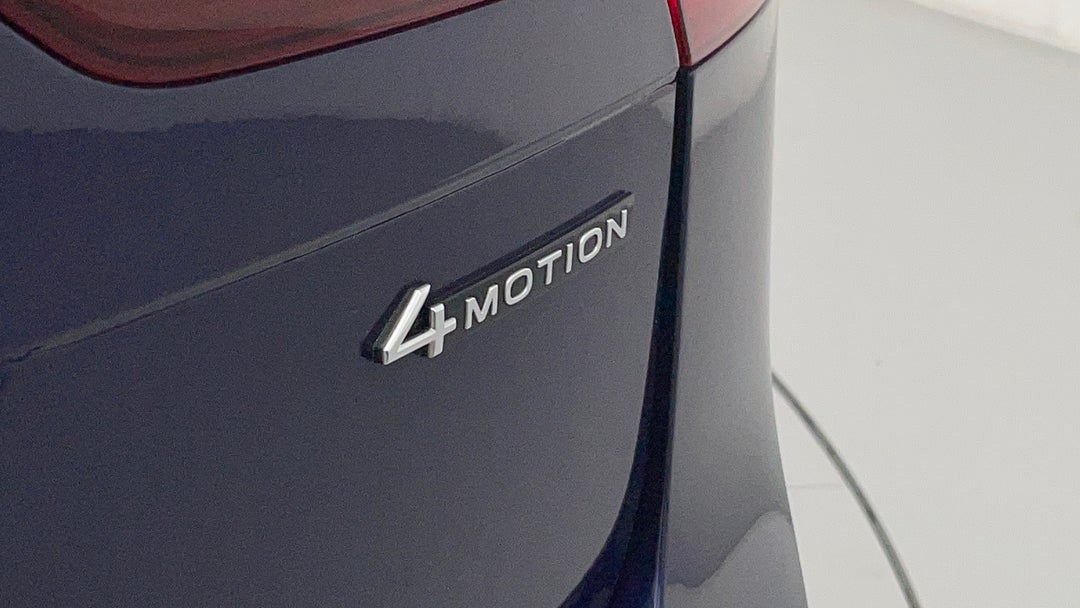 Badge (Boot Right Side)