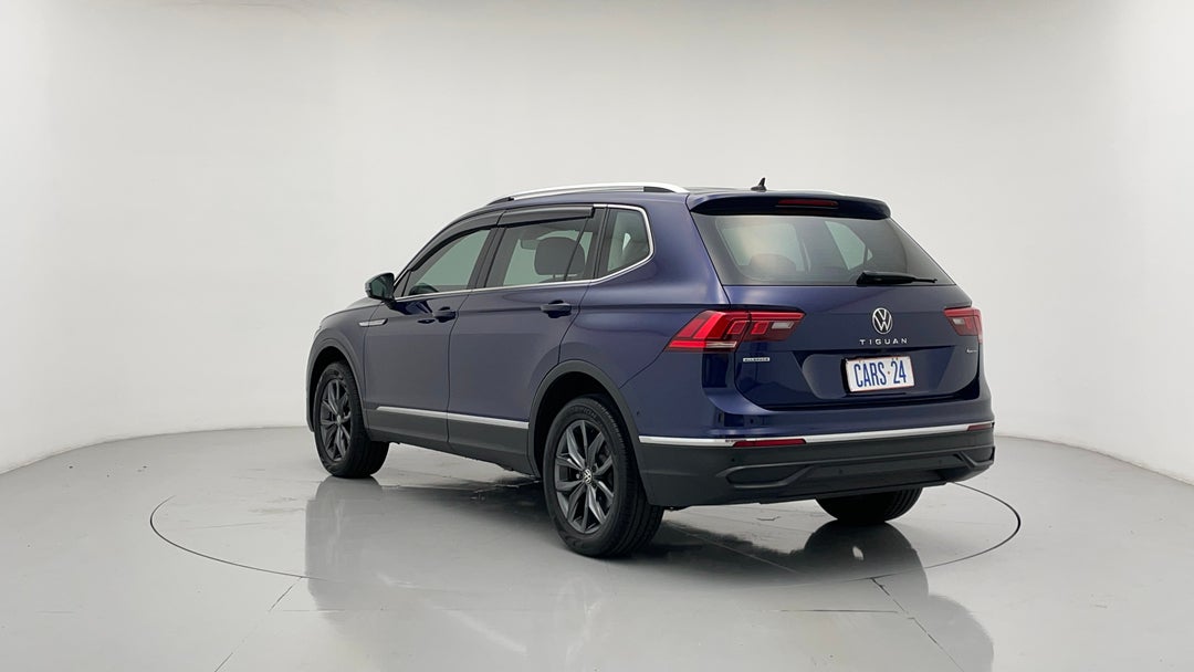 Left Back Diagonal (45- Degree) View