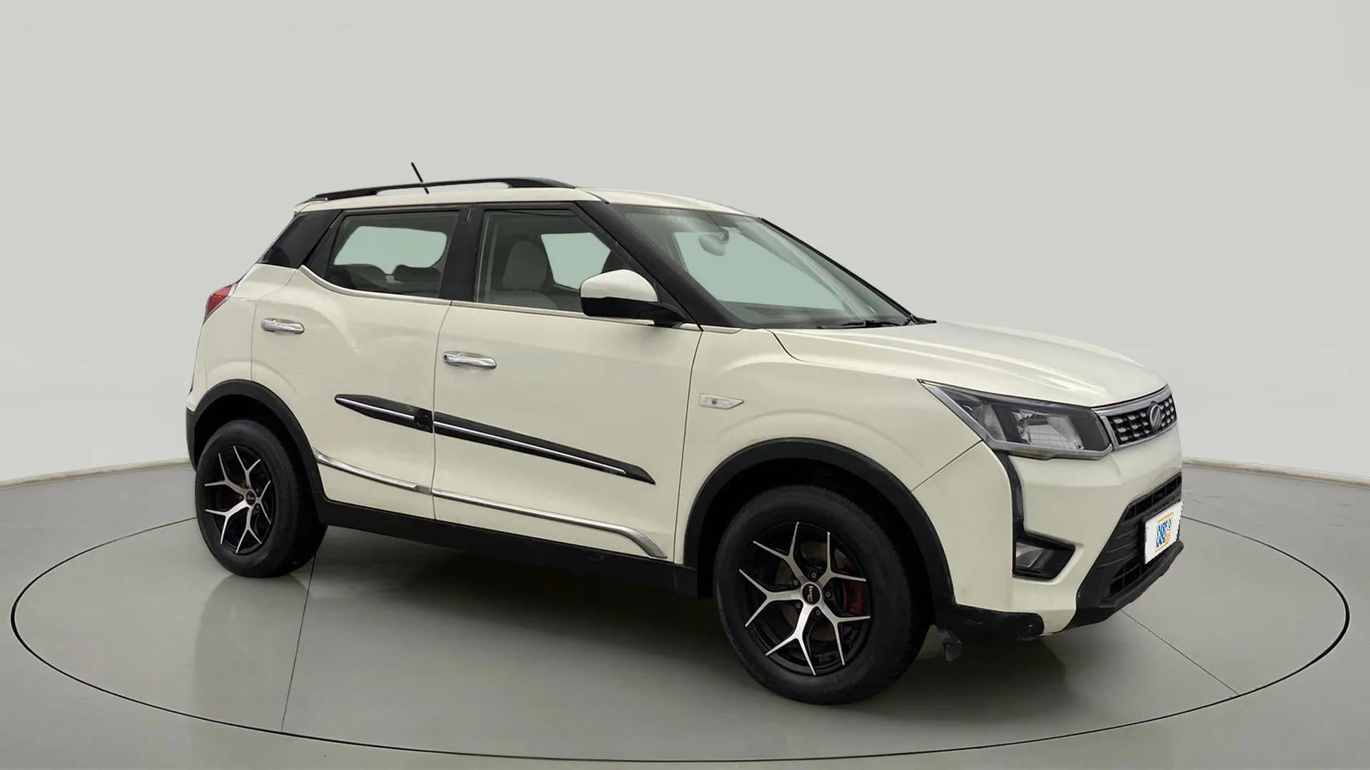 Mahindra XUV300