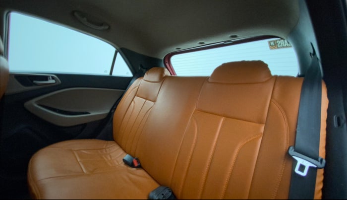 2014 Hyundai Elite i20 SPORTZ 1.4 (O) CRDI, Diesel, Manual, 99,928 km, Right Side Rear Door Cabin
