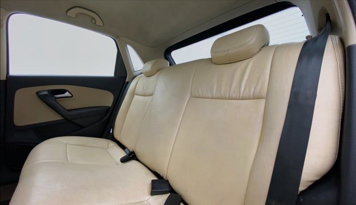 2015 Volkswagen Polo HIGHLINE1.5L DIESEL, Diesel, Manual, 89,455 km, Right Side Rear Door Cabin