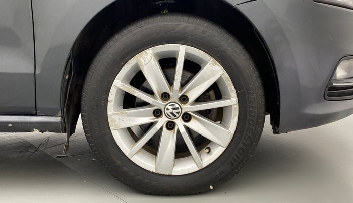 2015 Volkswagen Polo HIGHLINE1.5L DIESEL, Diesel, Manual, 89,455 km, Right Front Wheel