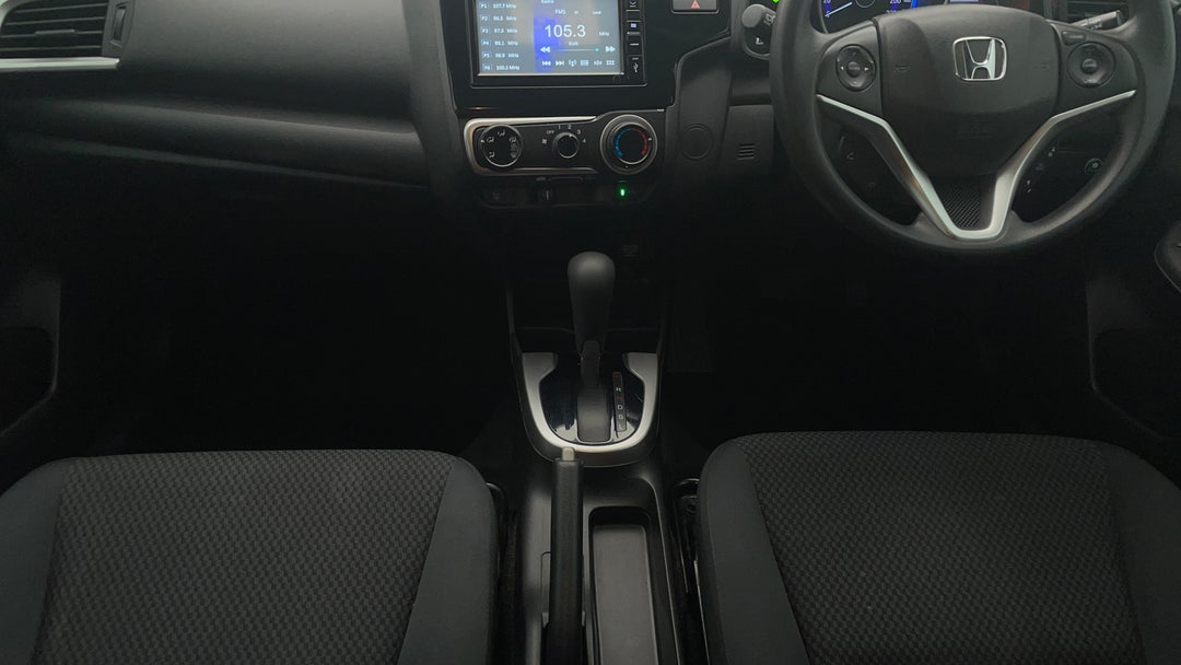 2018 Honda Jazz Vti, Automatic, 73123 km, Center Console