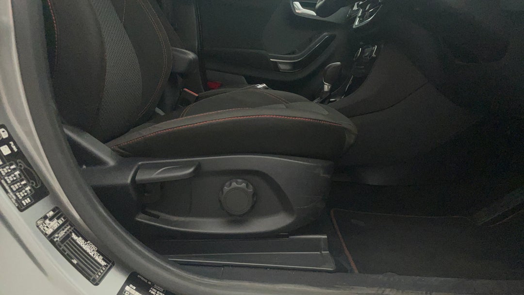 2020 Ford Puma St-line, Automatic, 62787 km, Drivers Side Adjustment Panel