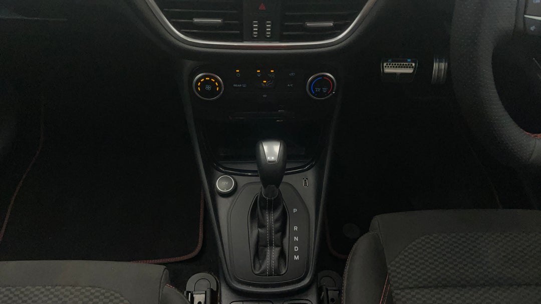 2020 Ford Puma St-line, Automatic, 62787 km, Gear Lever 