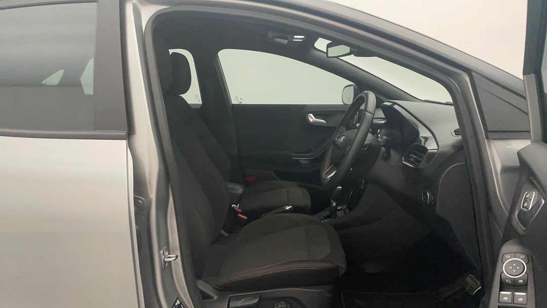 2020 Ford Puma St-line, Automatic, 62787 km, Right Side Front Door Cabin View