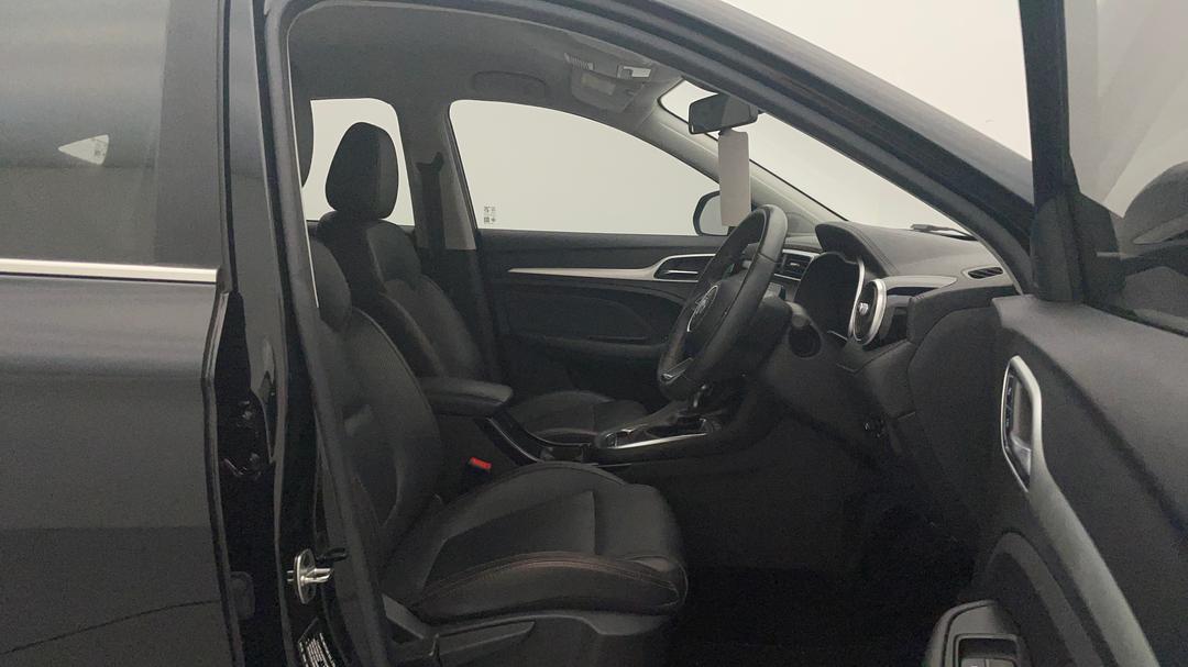 2022 MG Zst Vibe, Automatic, 33255 km, Right Side Front Door Cabin View