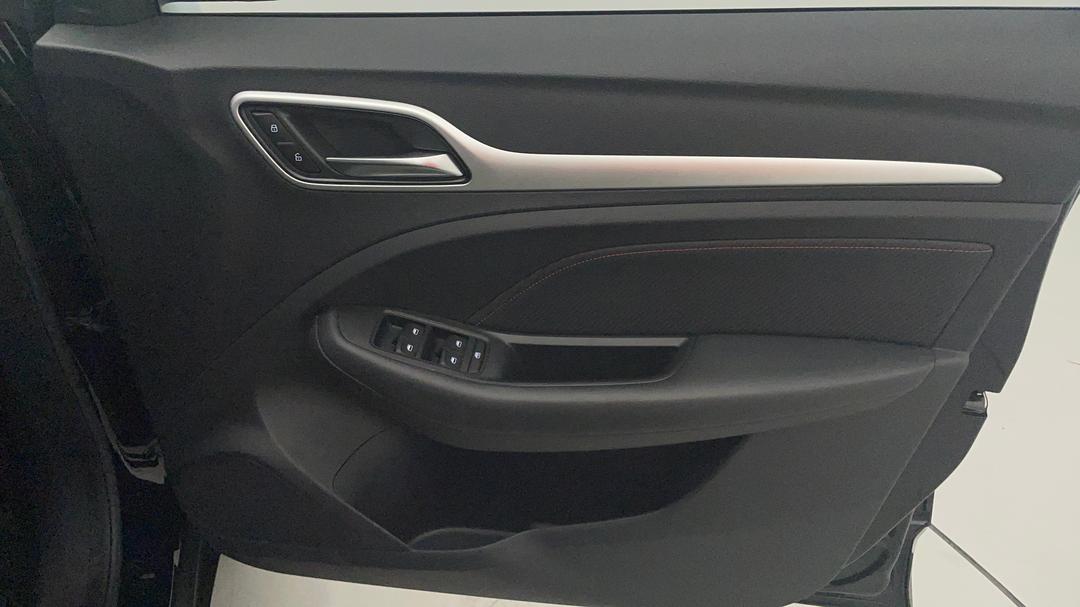 2022 MG Zst Vibe, Automatic, 33255 km, Speaker View