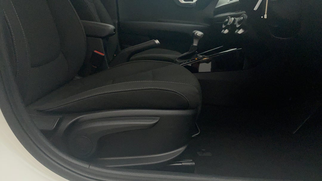 2023 Kia Rio Sport, Automatic, 23785 km, Drivers Side Adjustment Panel