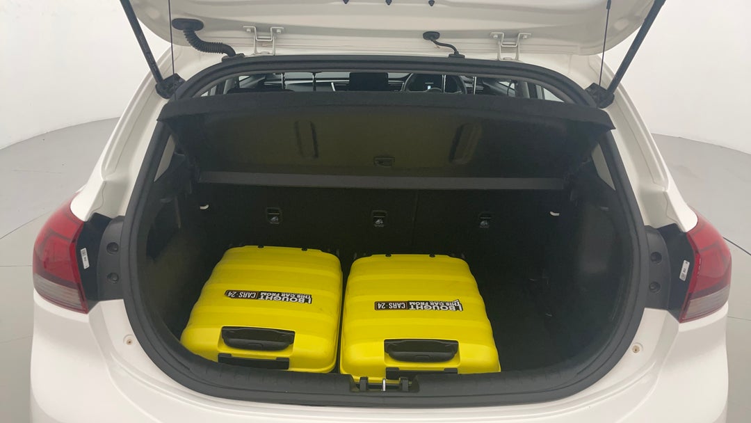 2023 Kia Rio Sport, Automatic, 23785 km, Boot Inside View with Luggage