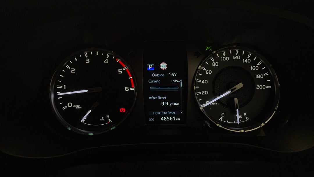 2020 Toyota Hilux Sr5 (4x4), Automatic, 48561 km, Odometer View