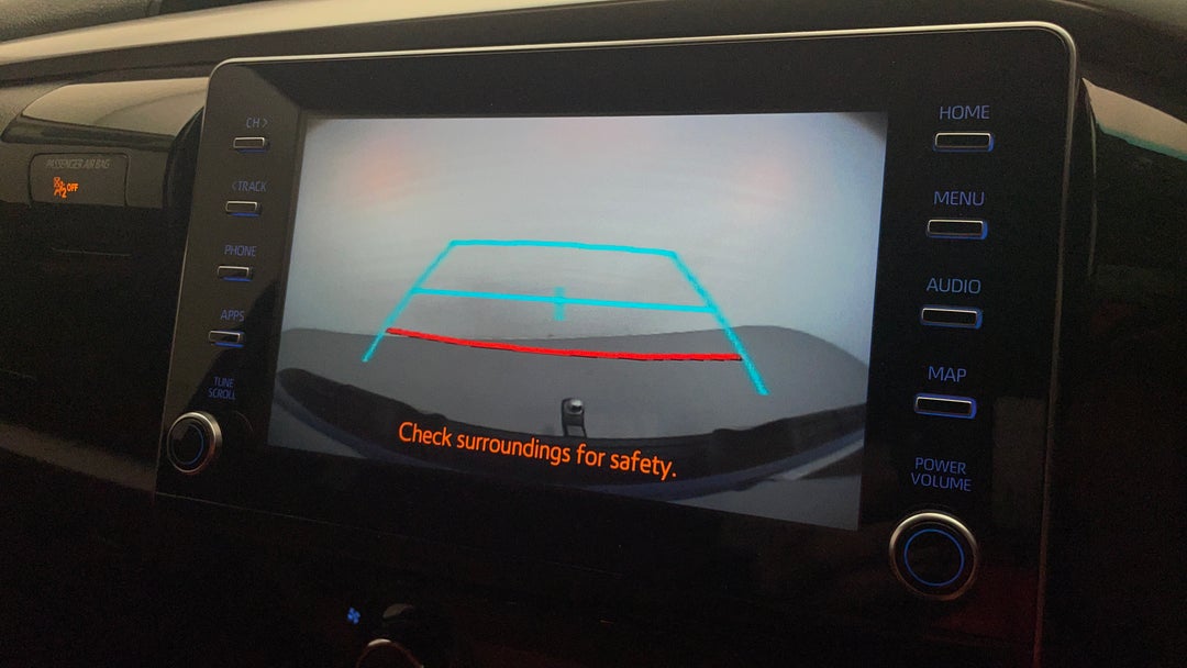 2020 Toyota Hilux Sr5 (4x4), Automatic, 48561 km, Parking Camera