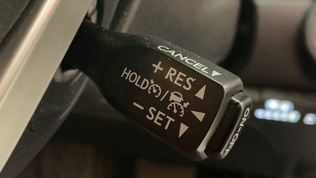 2020 Toyota Hilux Sr5 (4x4), Automatic, 48561 km, Cruise Control