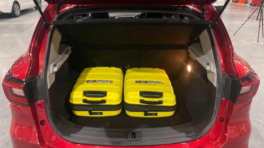 2019 MG ZS Essence, Automatic, 48020 km, Boot Inside View with Luggage
