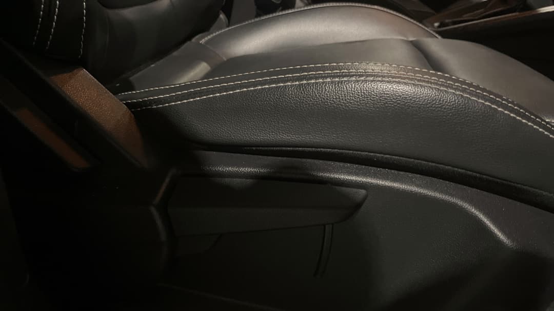 2019 MG ZS Essence, Automatic, 48020 km, Drivers Side Adjustment Panel