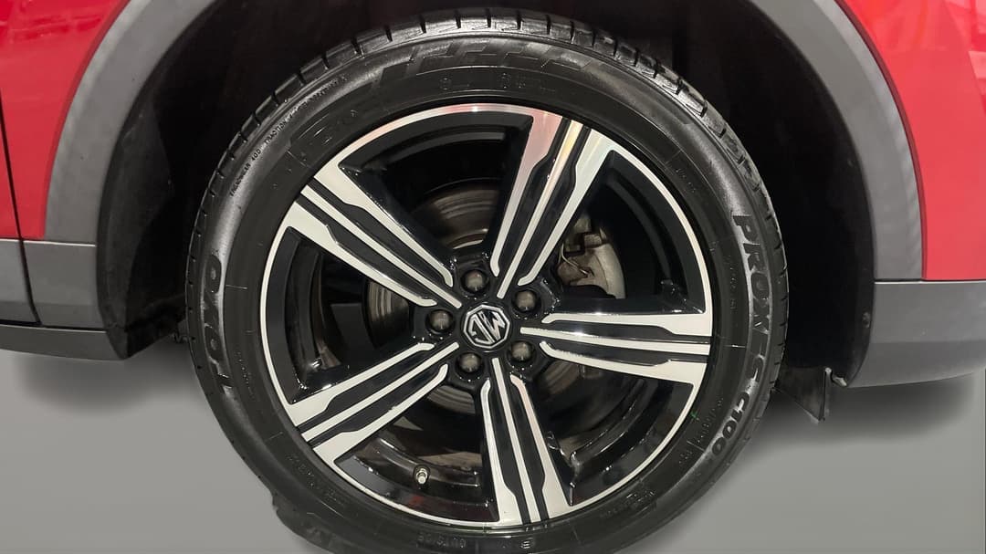 2019 MG ZS Essence, Automatic, 48020 km, Right Front Wheel